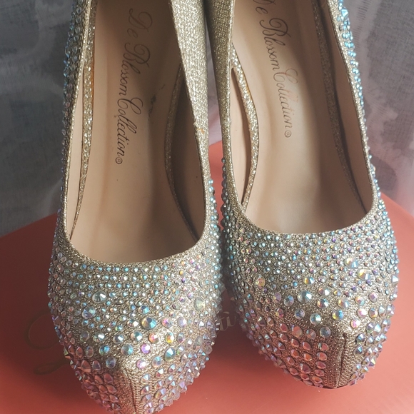 the blossom collection heels - Picture 4 of 4